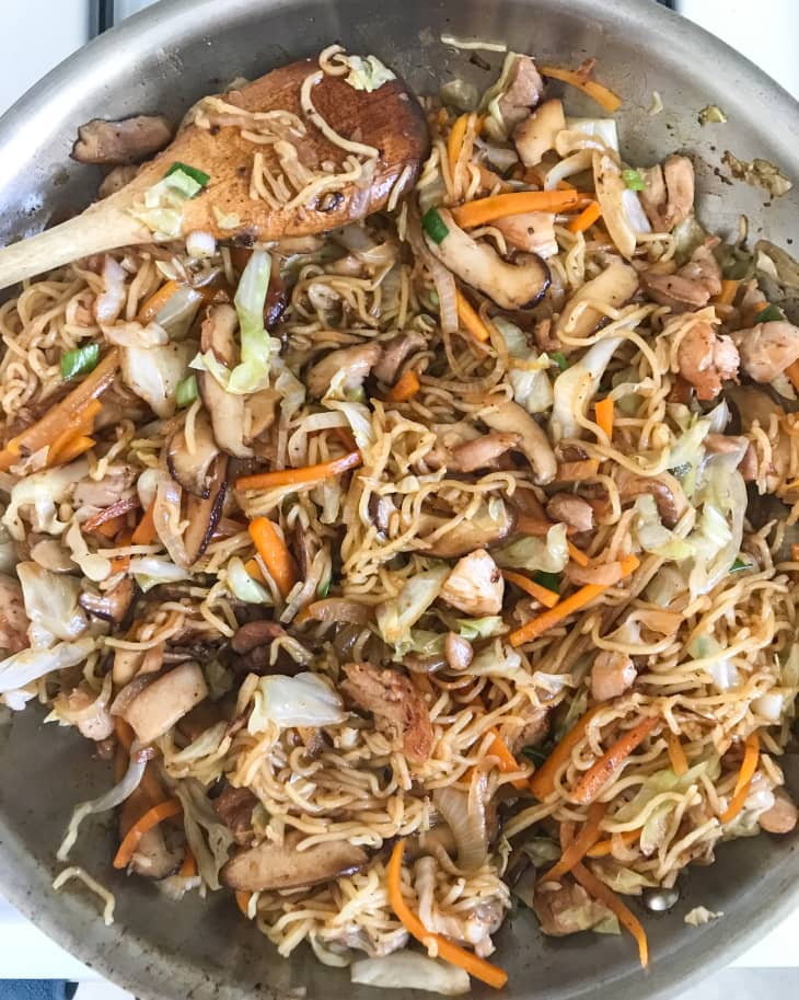 Chicken Yakisoba Recipe (Quick & Easy) | The Kitchn
